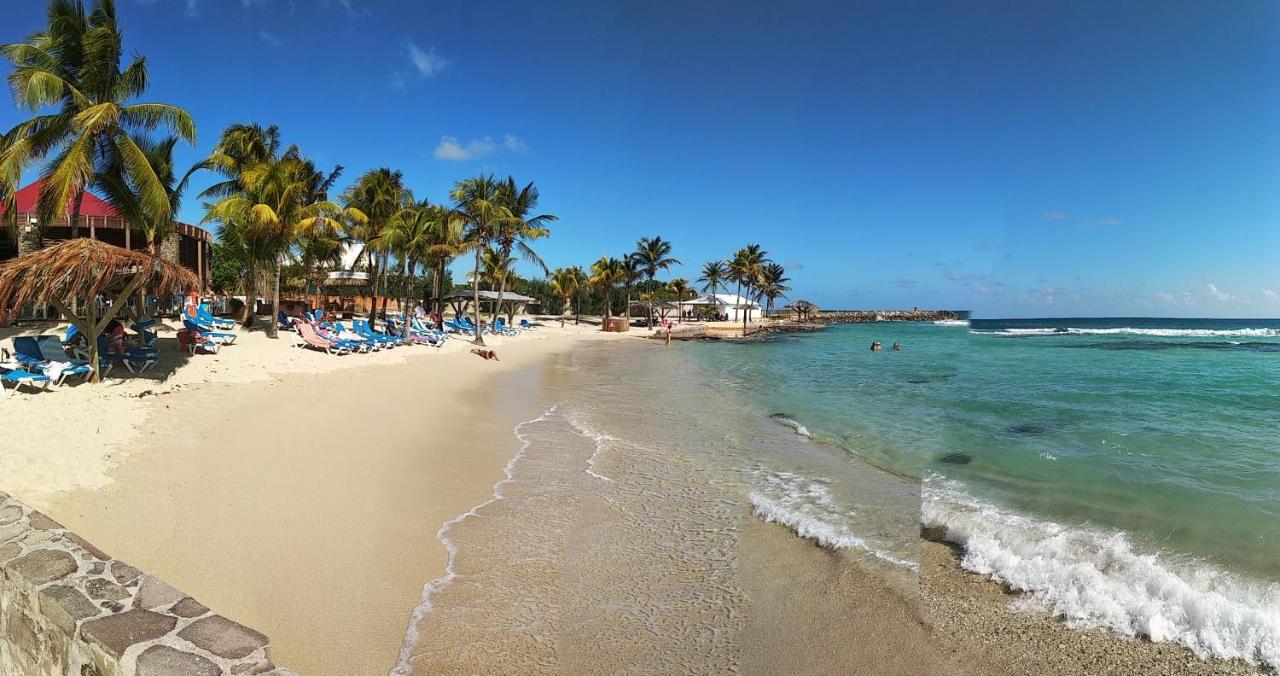 Studio Avec Grande Piscine, Plage Vanille Caraibes Saint-Francois  Exterior photo